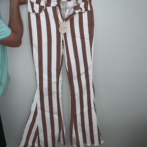 Saints & Hearts Womens Large Flare Jean